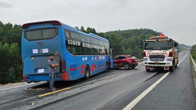 Trung tâm cứu hộ 119 là một trong những đơn vị uy tín hàng đầu cung cấp dịch vụ cứu hộ ô tô