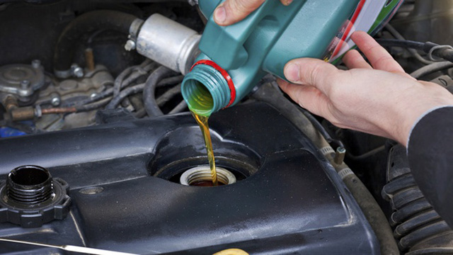 Nên chọn loại dầu nhớt ô tô nào cho xe