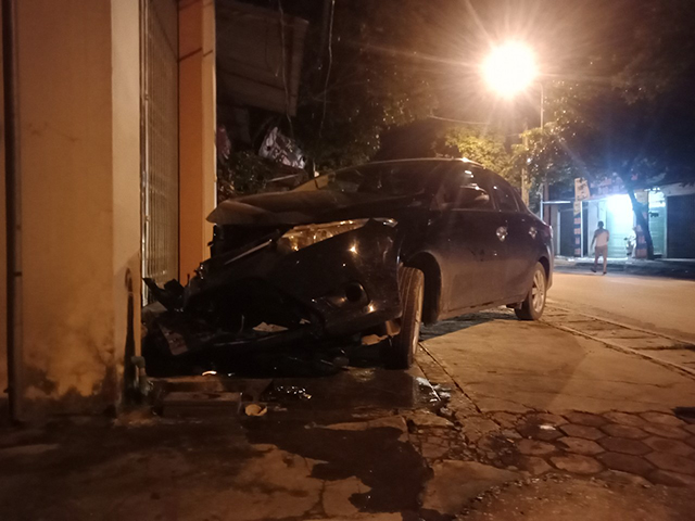 Cứu hộ ắc quy ô tô Hà Nội