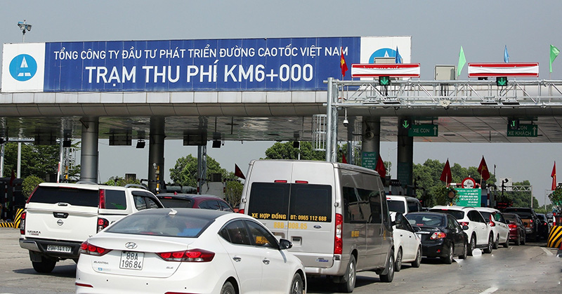 Trạm thu phí trên cao tốc Hà Nội Quảng Ninh