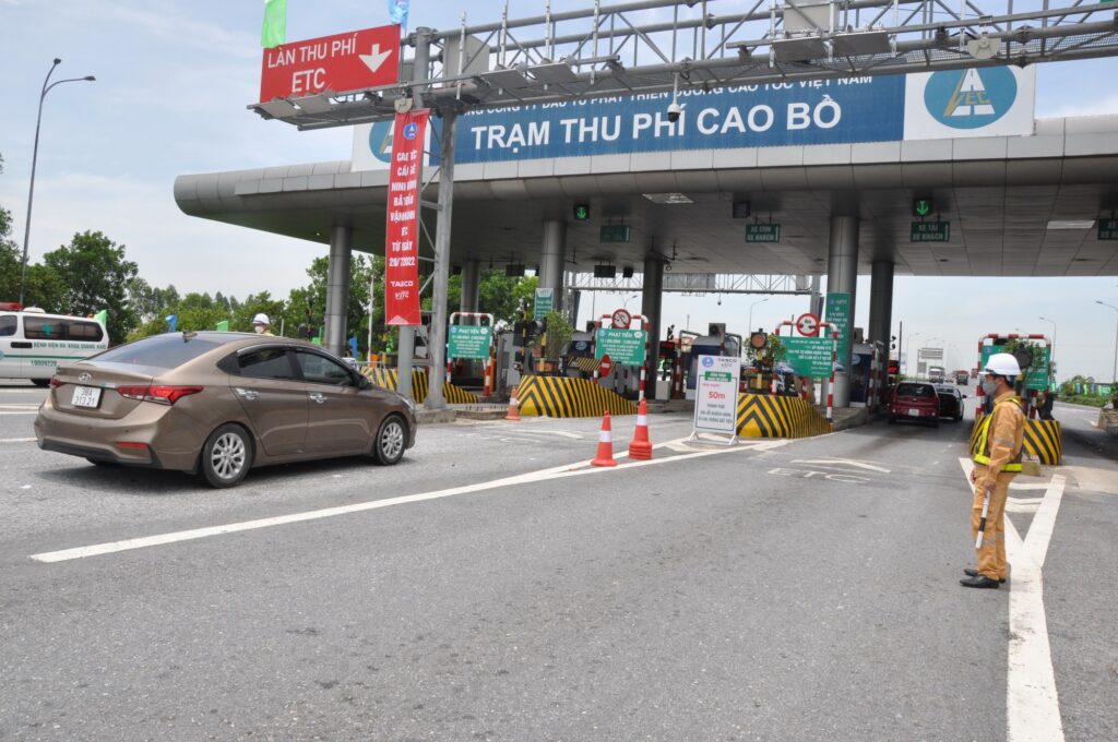 Trạm thu phí trên tuyến cao tốc Cầu Giẽ - Ninh Bình