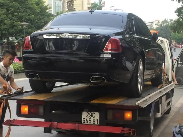 Cứu hộ Roll Royce Ghost tại Thanh Xuân