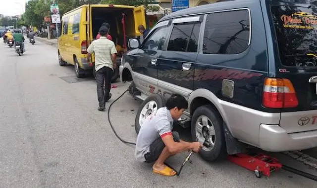 Những tình huống phổ biến khiến tài xế cần đến dịch vụ cứu hộ ô tô