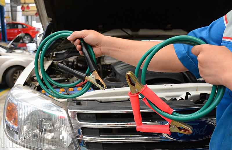 Tùy thuộc vào nhu cầu mà bạn có thể lựa chọn dây bình ắc quy tự làm hoặc mua dây mới
